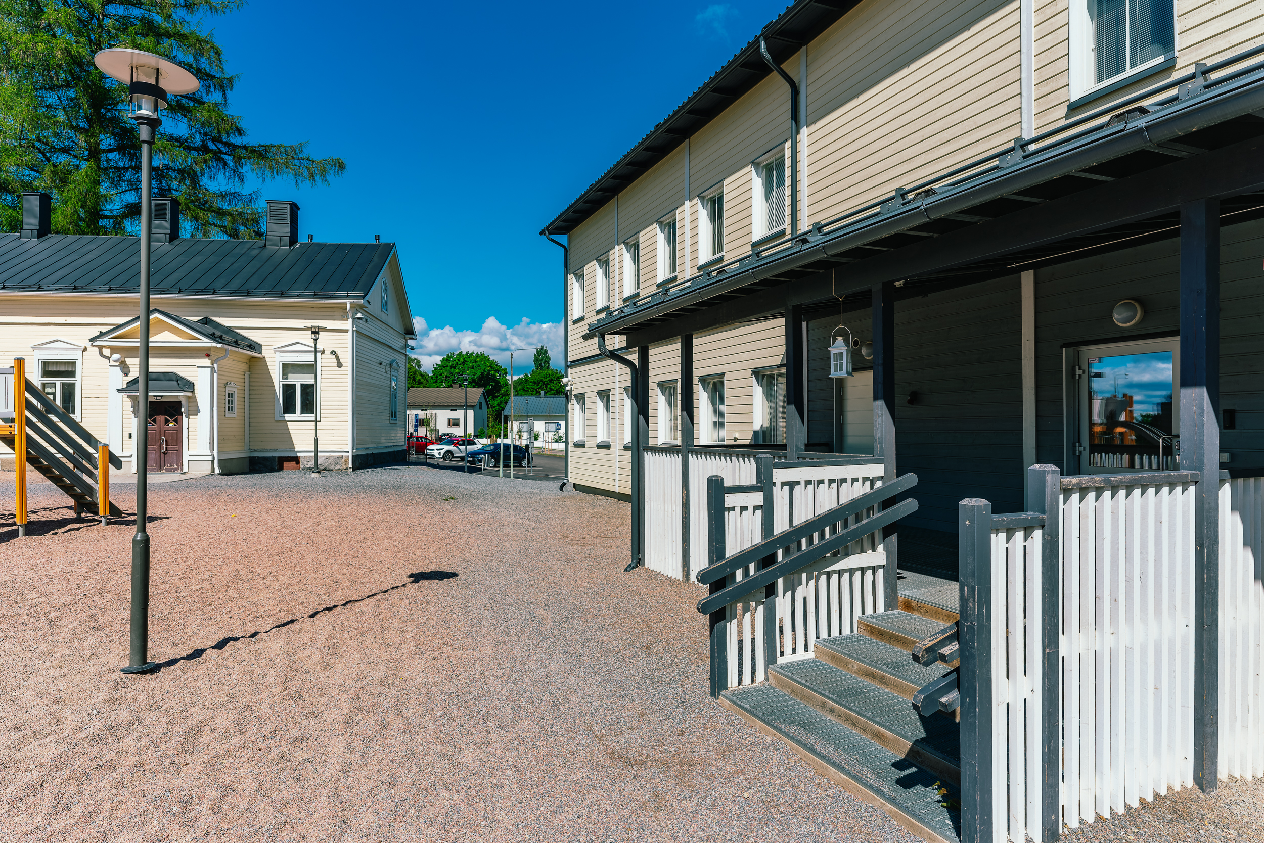 Entré till Parmacos dynamiska skola vid Messukylän skola.