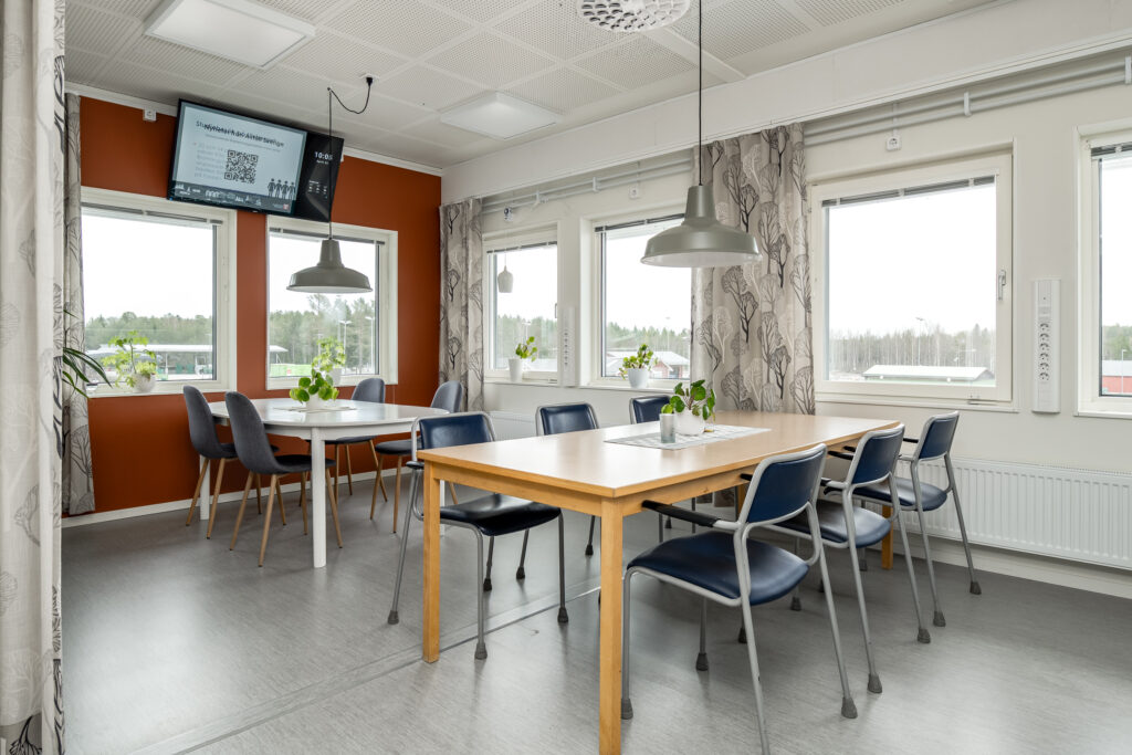 Kök och matsal i Hudiksvalls kommuns kontorslokaler på Ulvberget i Hudiksvall.